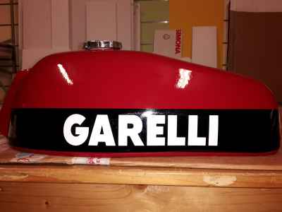 Personalizzazione serbatoio moto "Garelli"